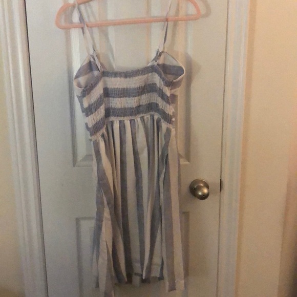 Blue and White striped dress with knotted top - Picture 2 of 2